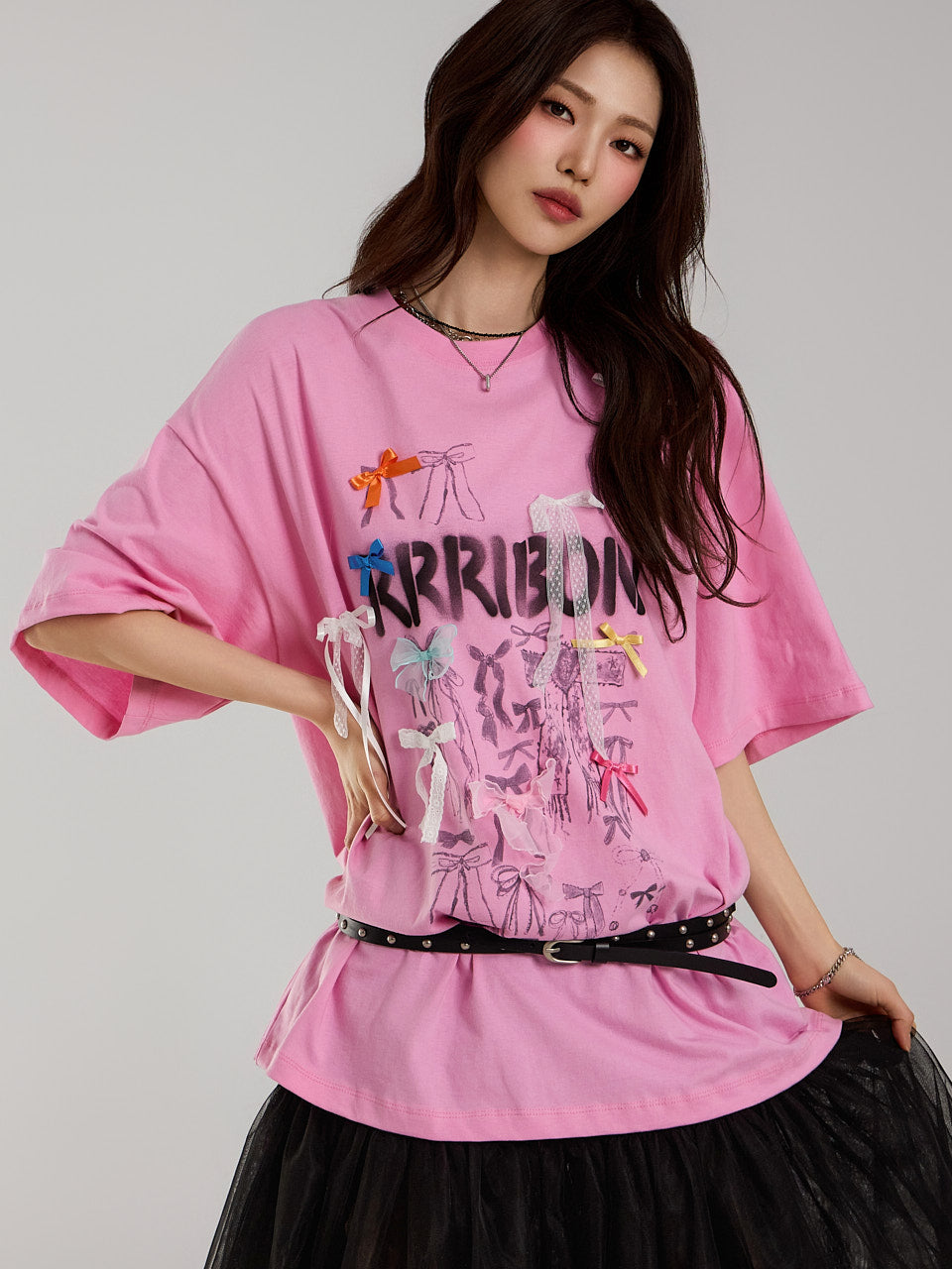 E3312 リボンプリントTシャツ