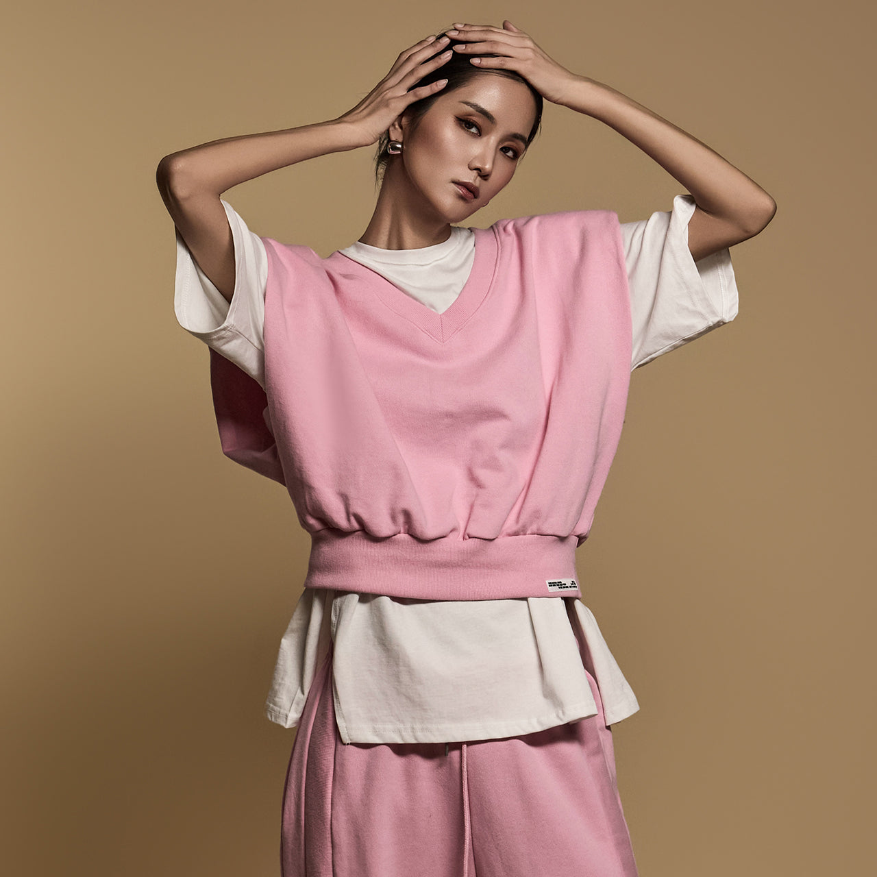 E3690 垫肩无袖上衣