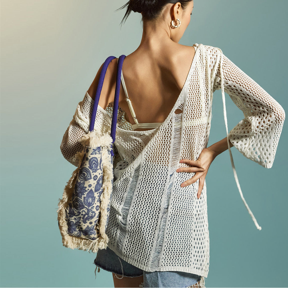 E3854 Vネックメッシュニットトップ