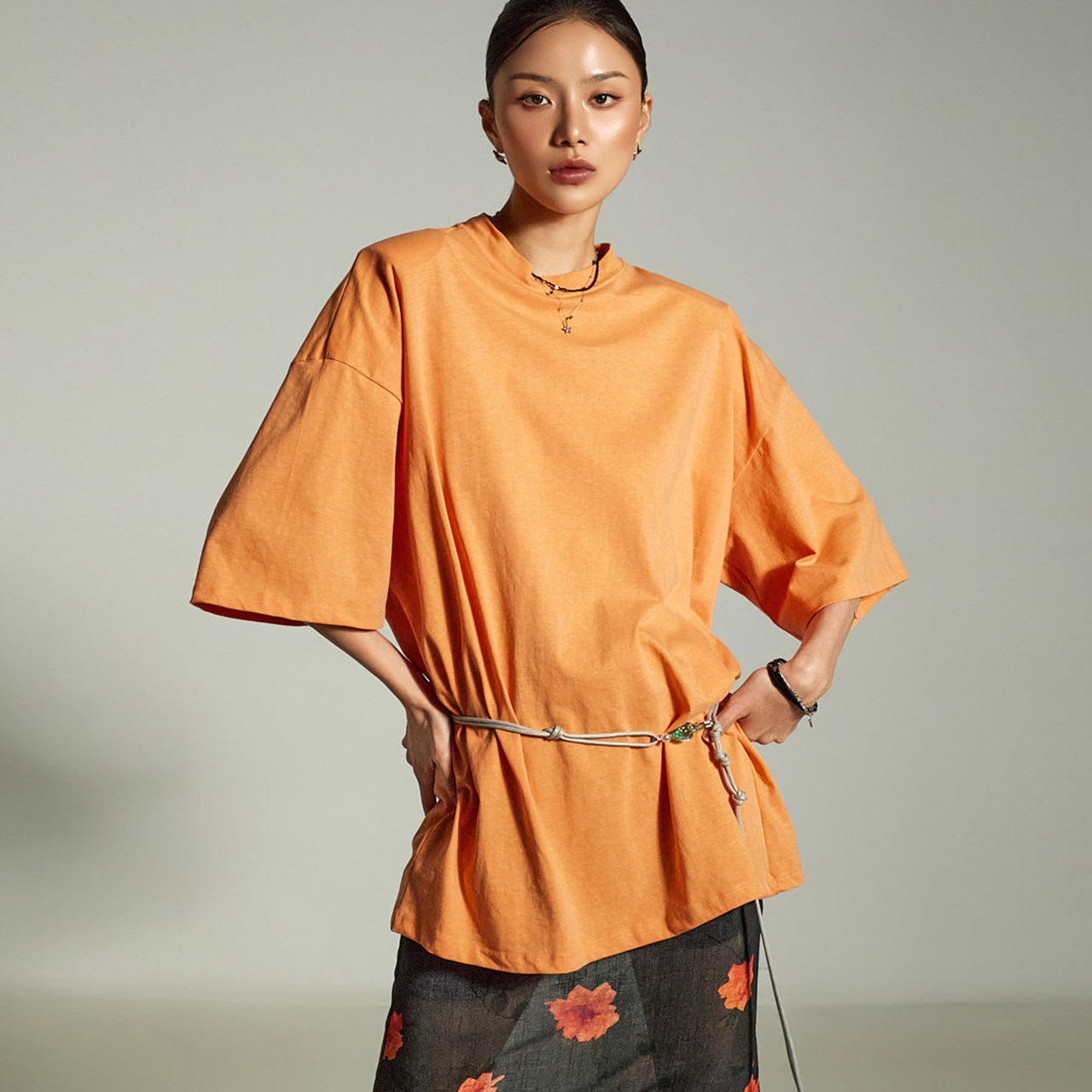 E3917 Printed Shoulder Pad T-Shirt