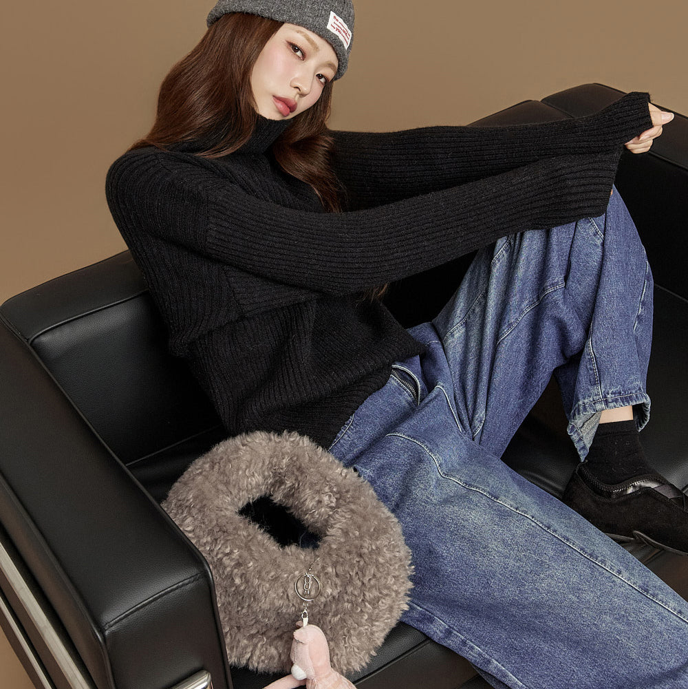 E4049 Turtle-Neck Knit