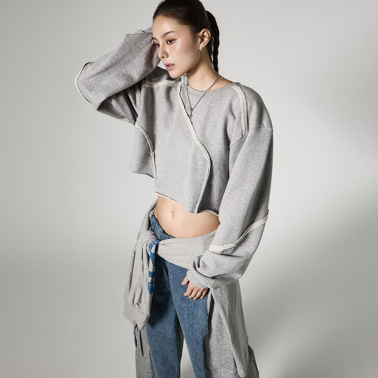 E4154 Damaged Crop Sweatshirts