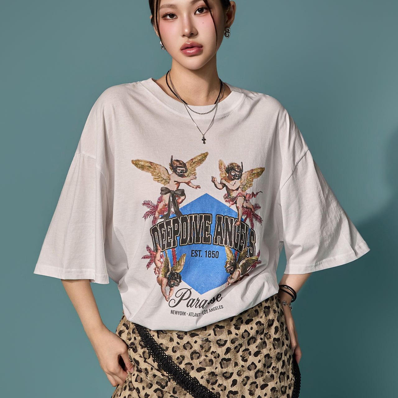 E4348 Angel Graphic Top