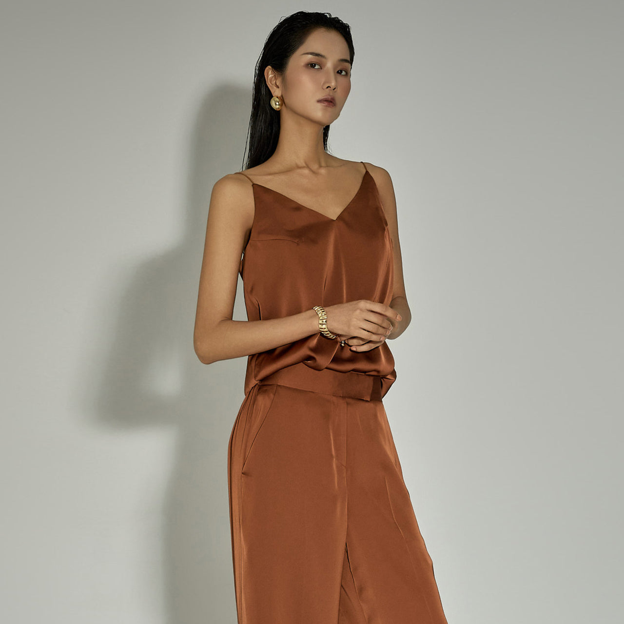 E9030 Pintuck Sleeveless Top