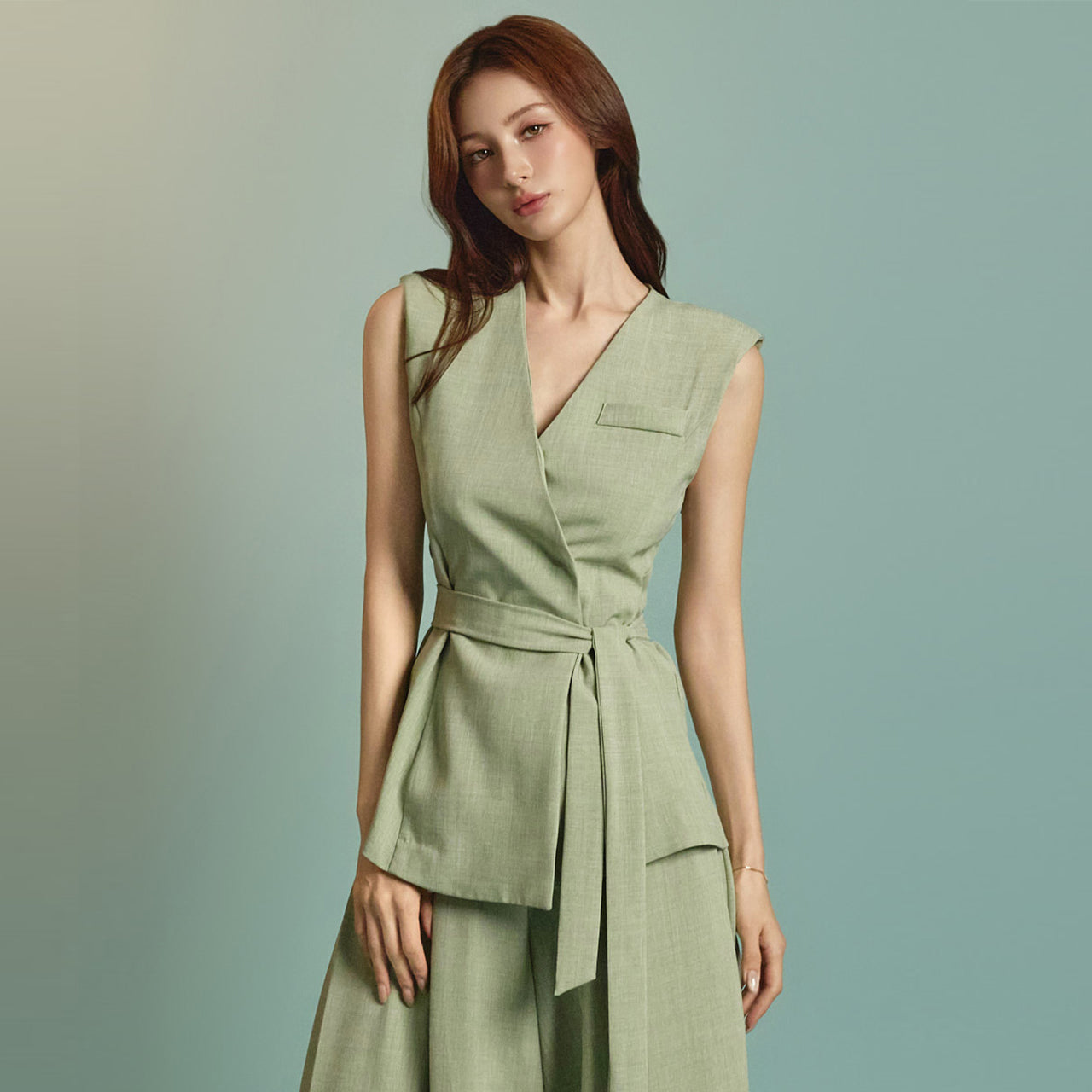 J2799 Vest with Strap