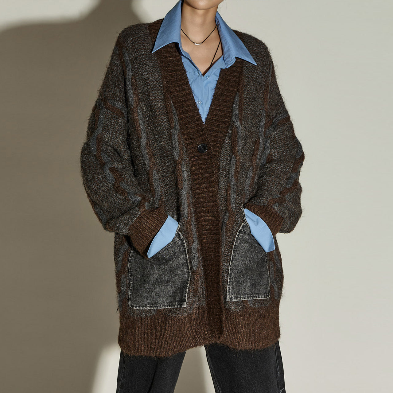 J2896 Twisted Color Cardigan