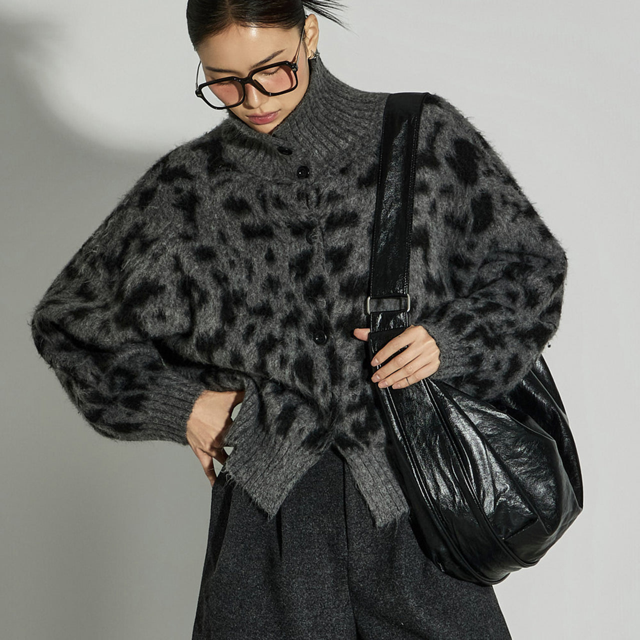 J2905 Leopard Cardigan