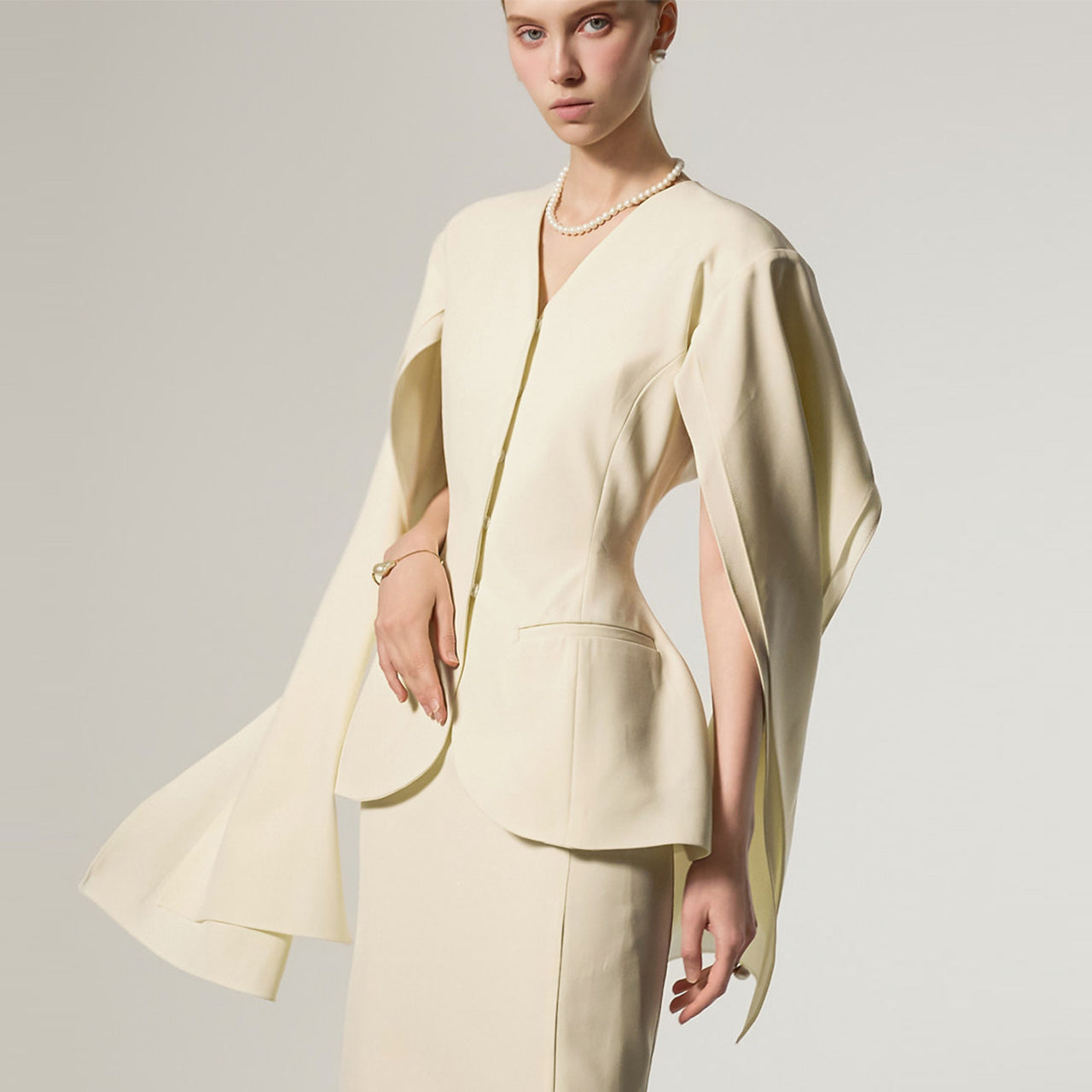 J9369 斗篷修身夹克