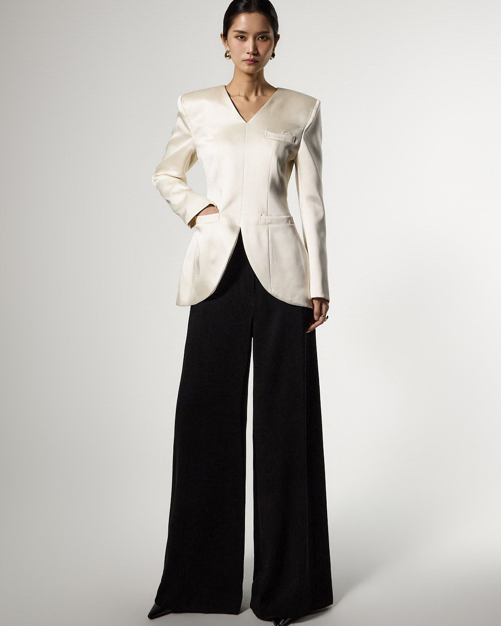 J9370 カーブラインノーカラージャケット