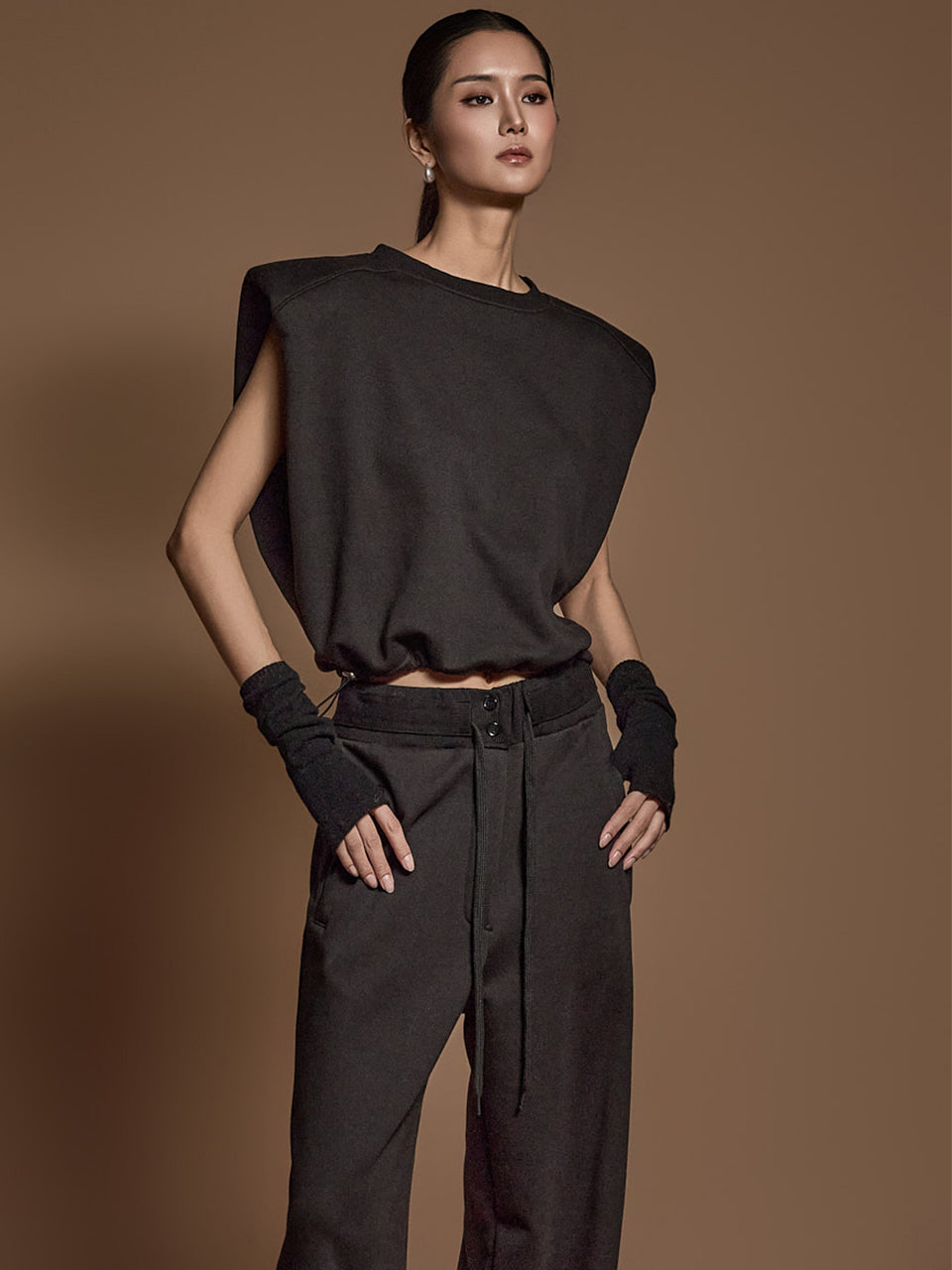 E3665 羊毛衬里无袖上衣