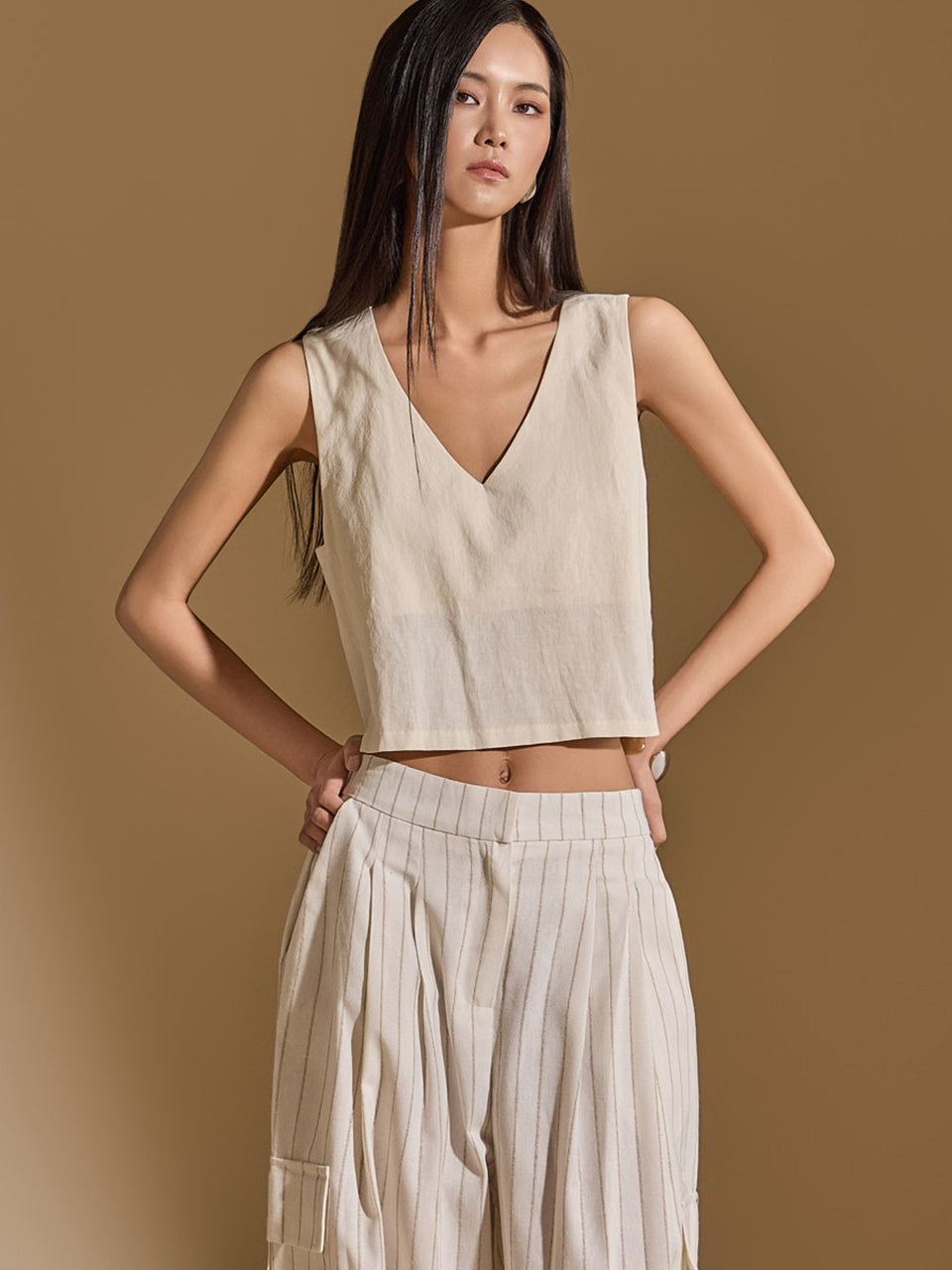 E3406 Sleeveless Top