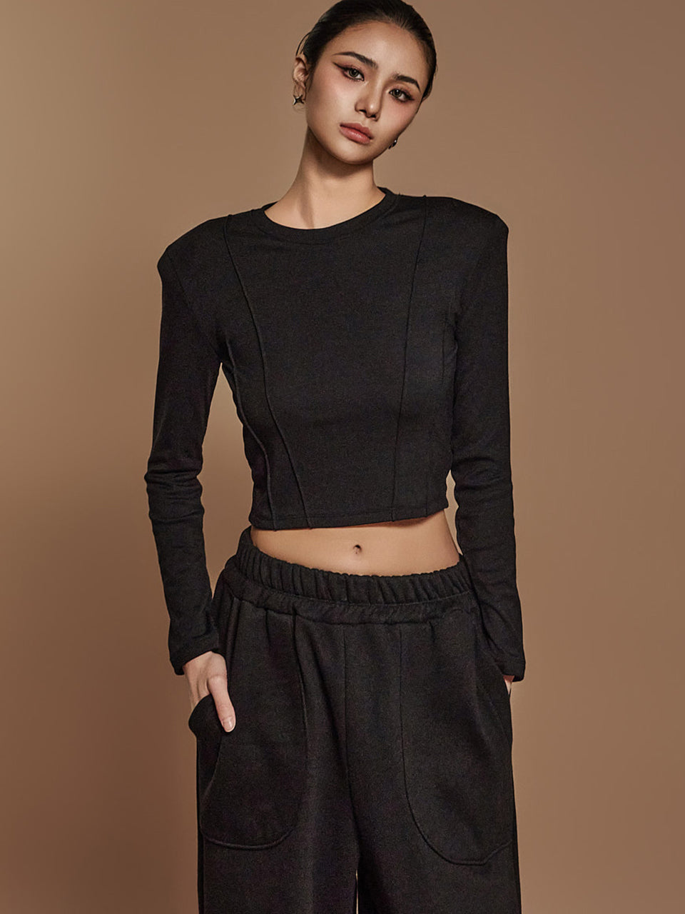 E3617 开衩短款上衣