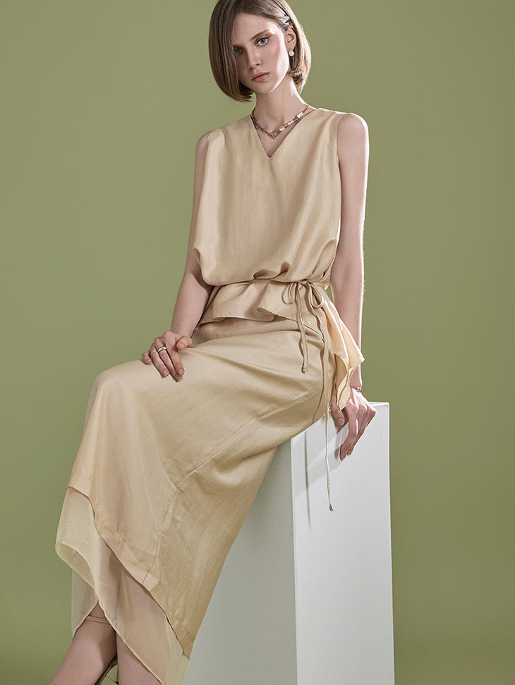 TP1876 ストラップ付きブラウスとスカートセット