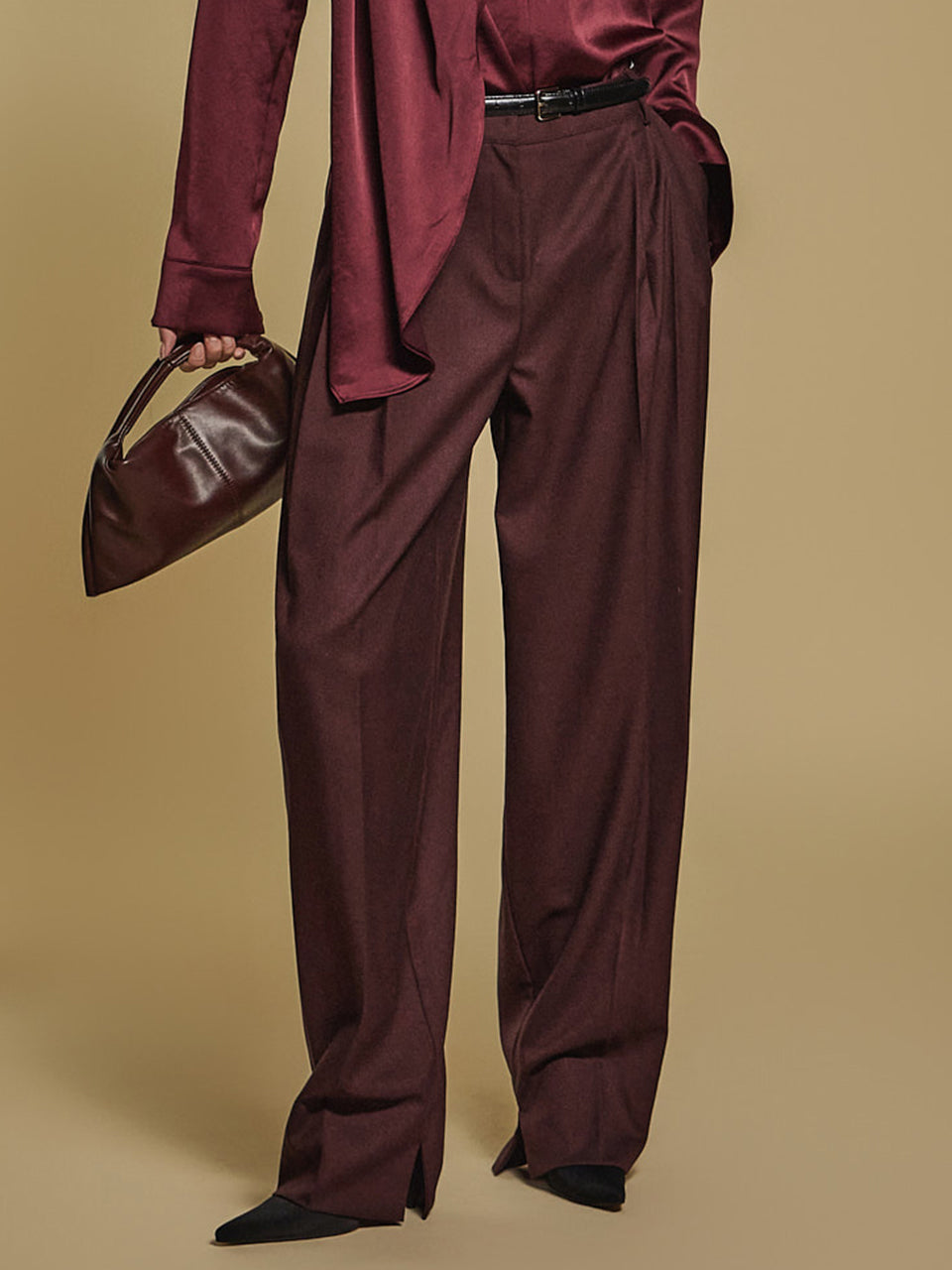 P3323 开衩褶裥休闲裤