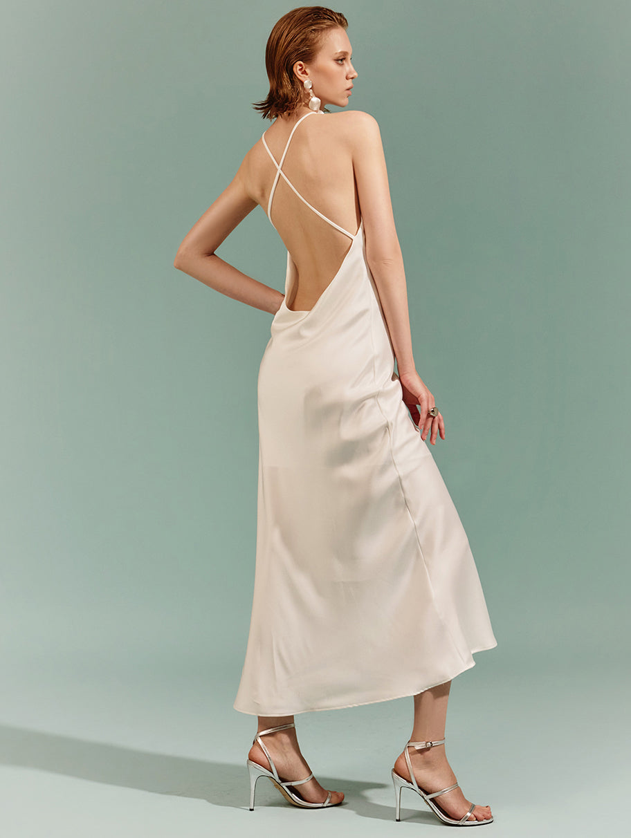 D4709 バックストラップ Aラインドレス