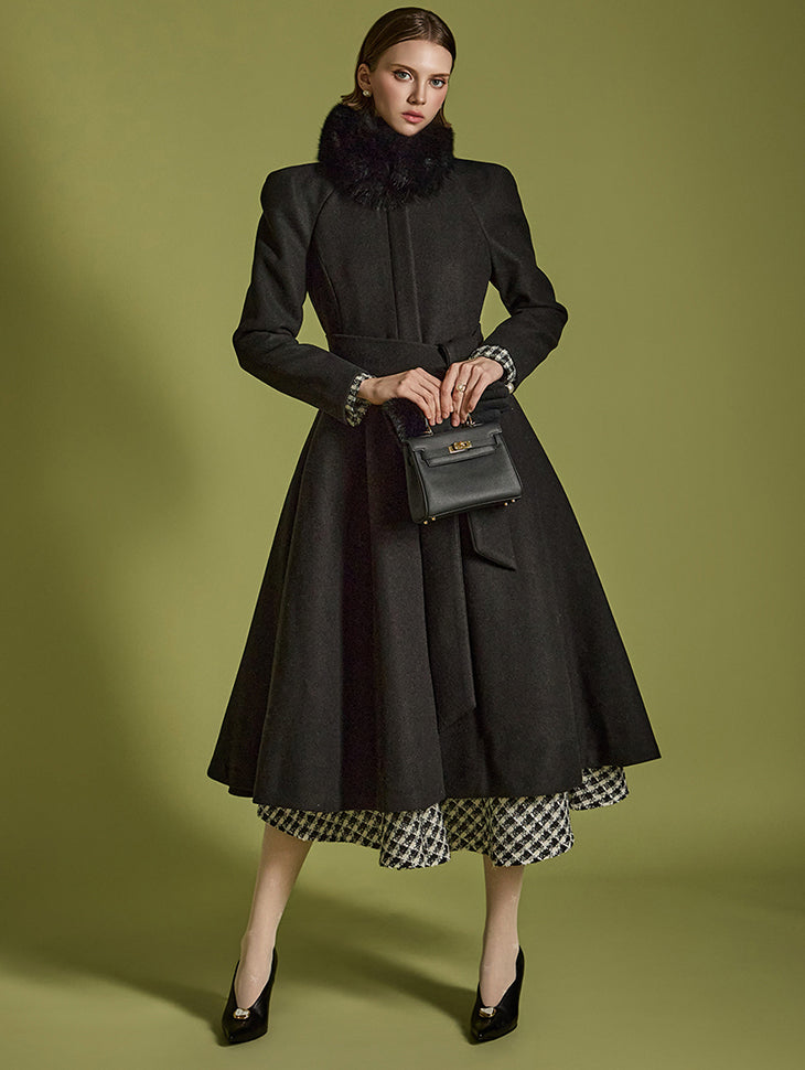 J2501 ベルト付きフレアキルティングコート