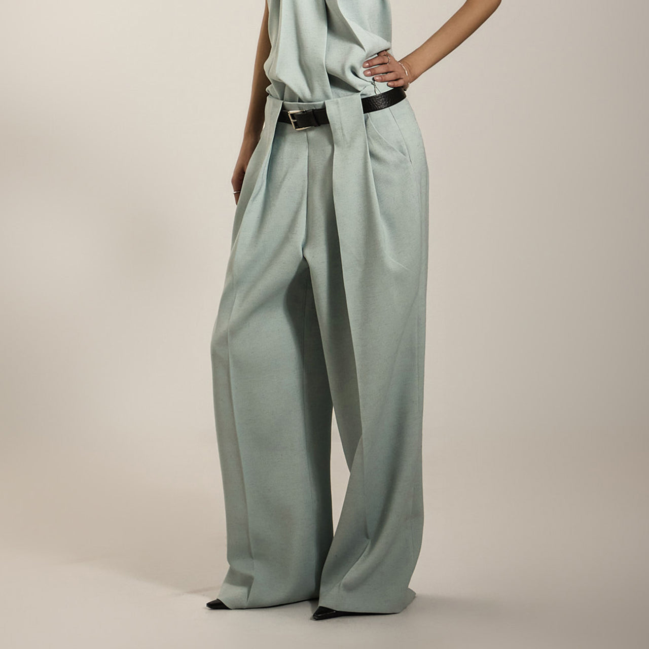 P3417 褶裥休闲裤