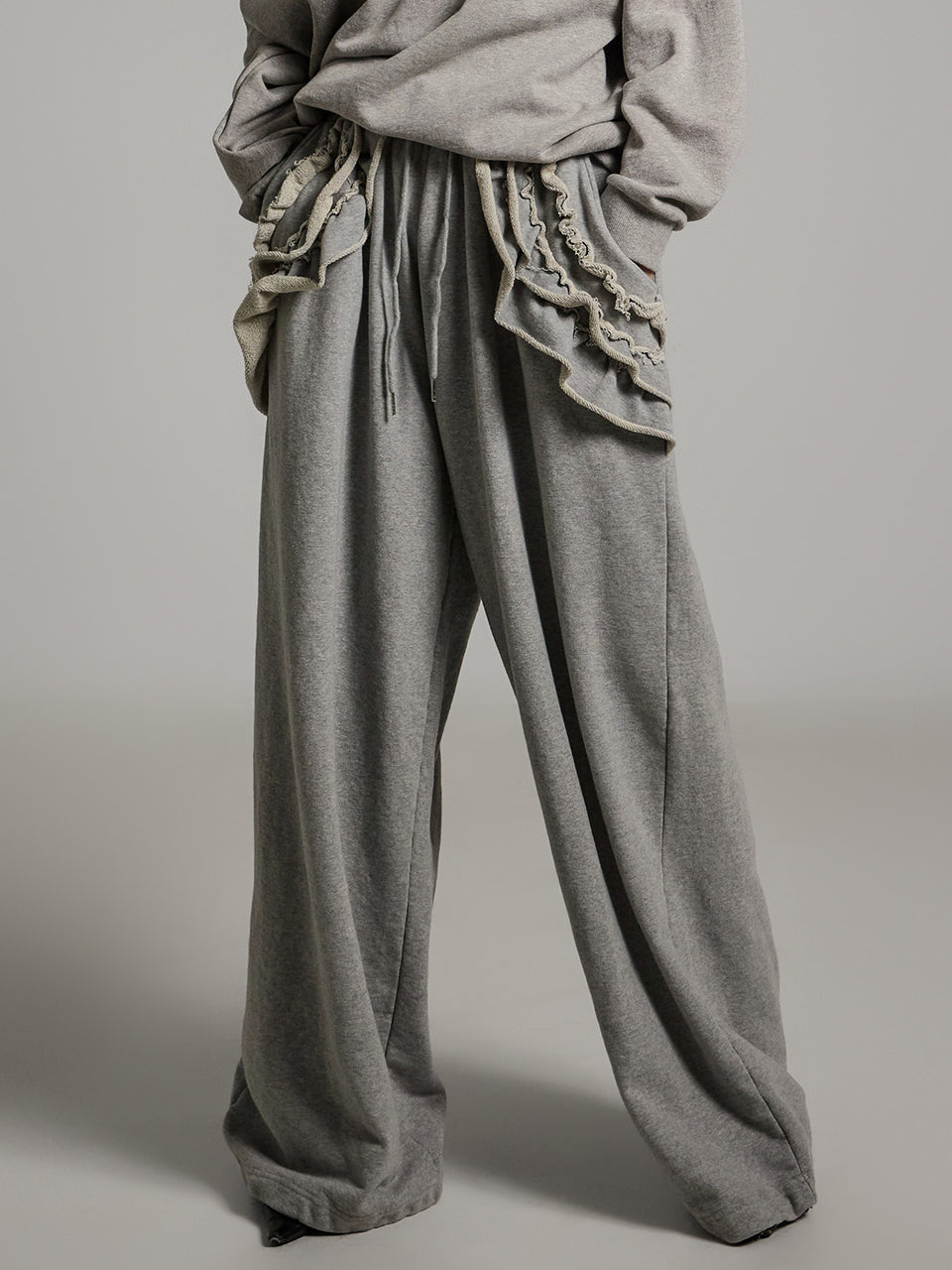 P3427 荷叶边运动裤