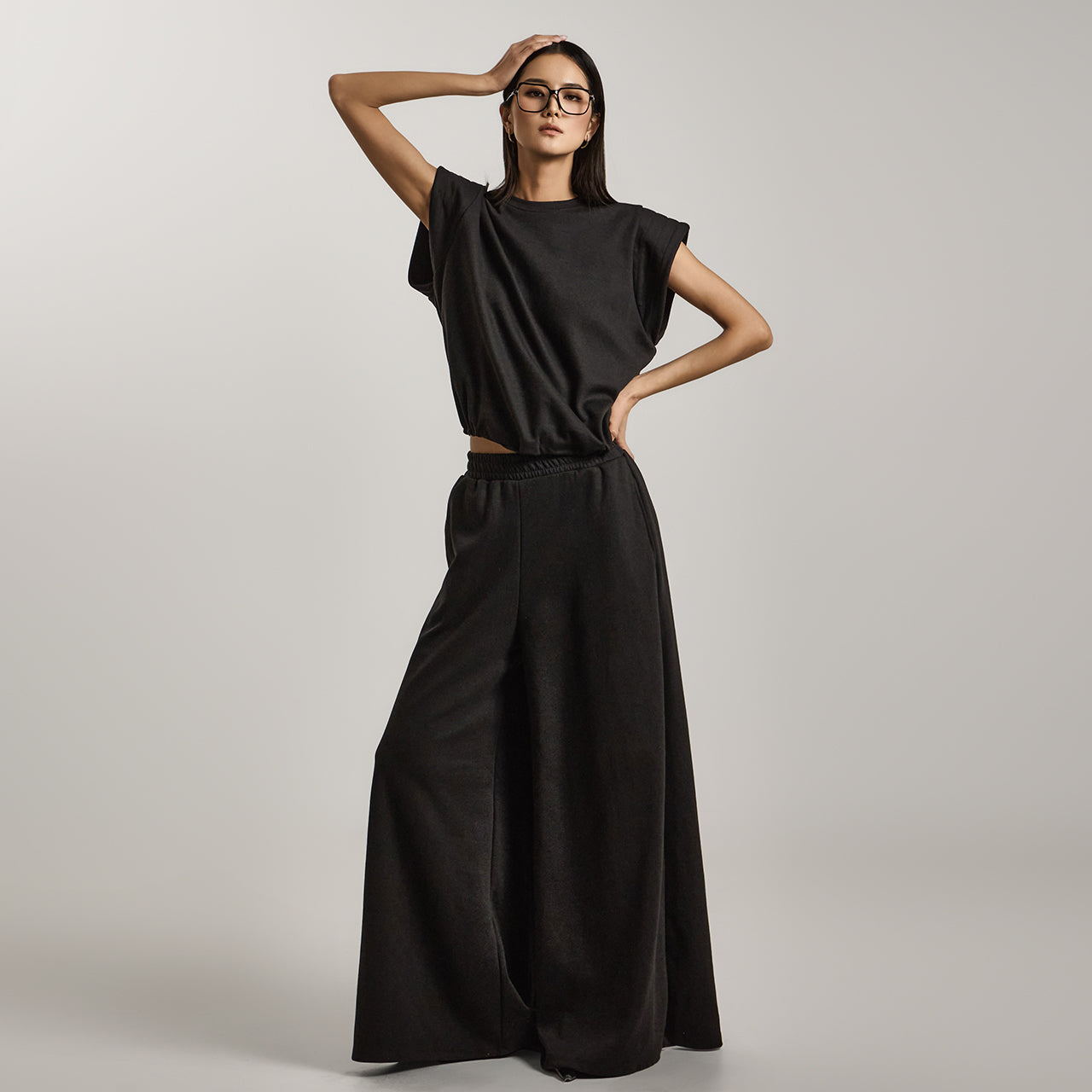 P3443 宽版运动裤