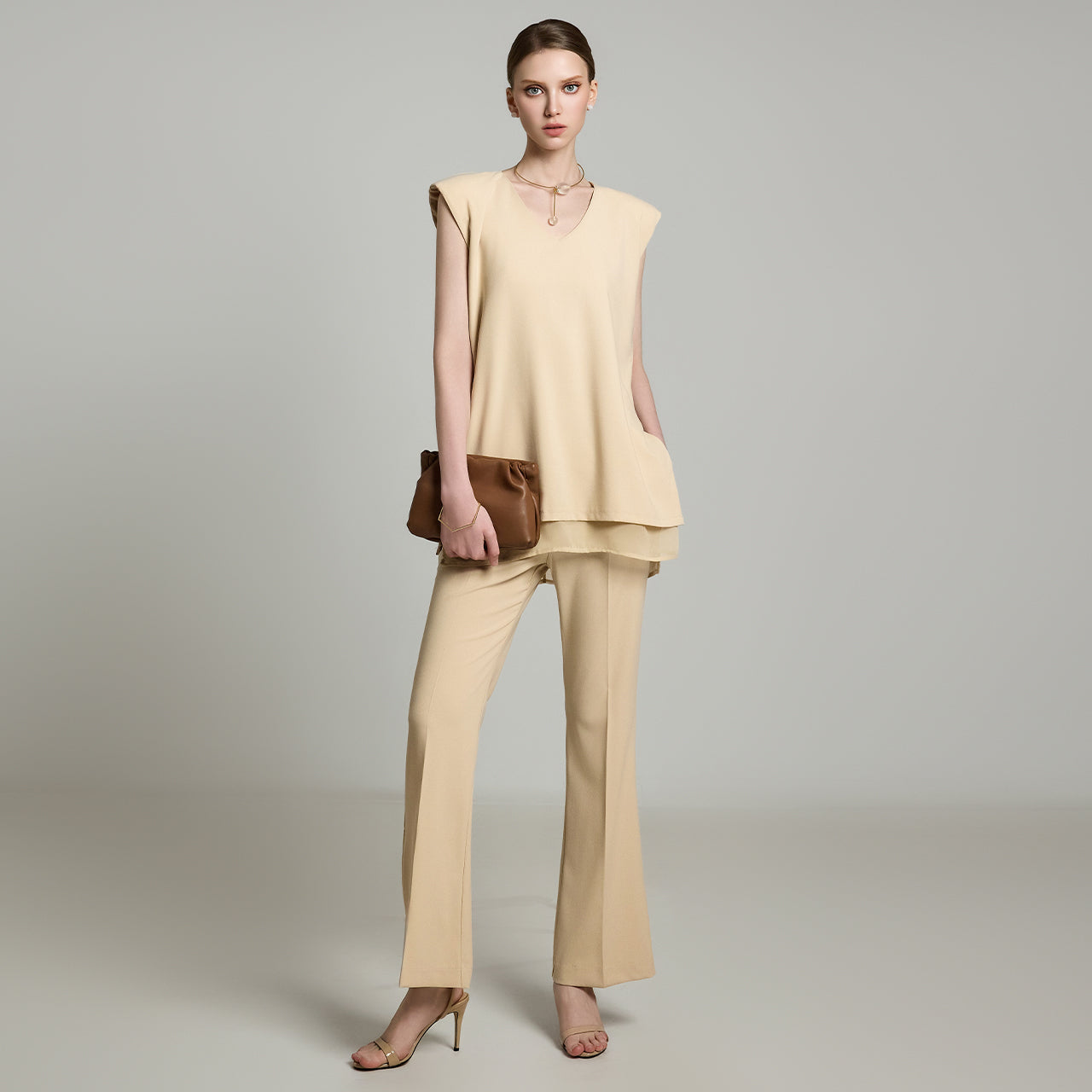 P3516 Semi Boot-cut Slacks