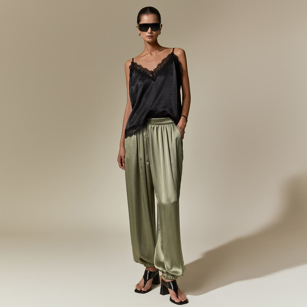 P3904 Satin Jogger Pants