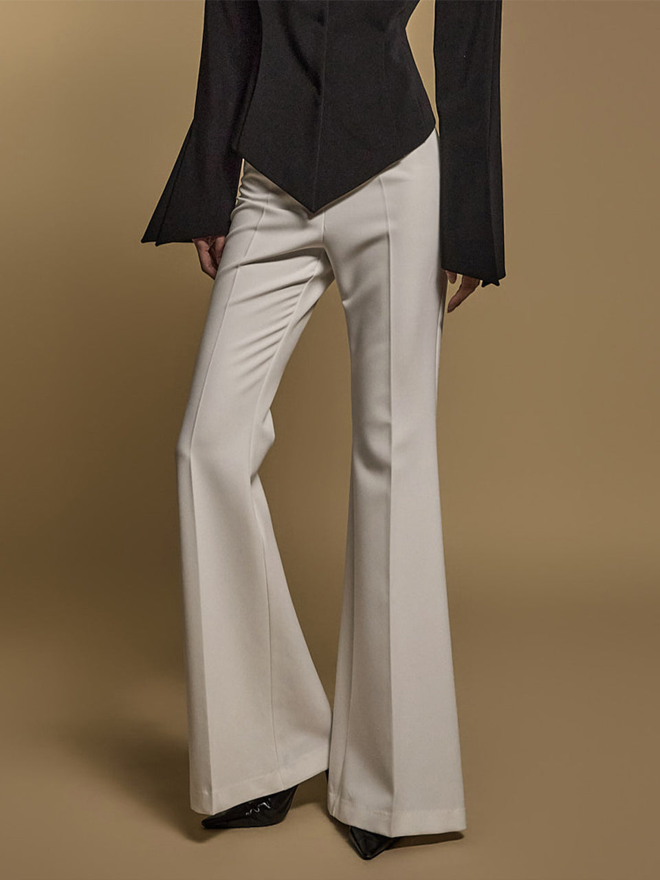 P9058 High-Waist Flared Slacks