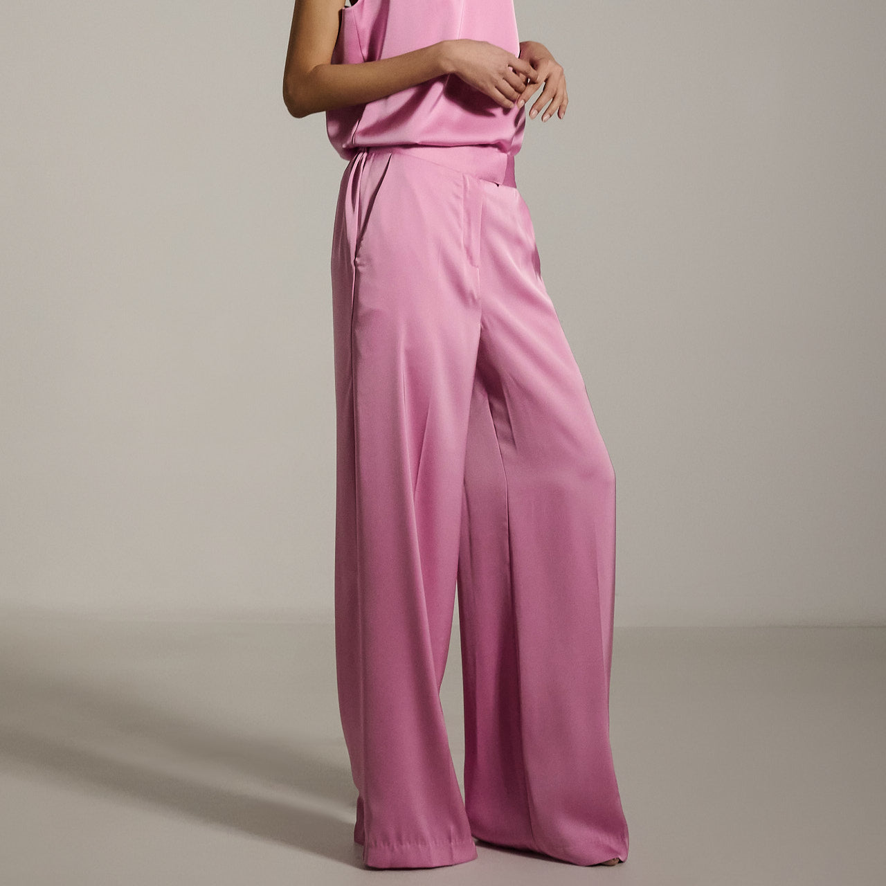 P9164 褶裥休闲裤