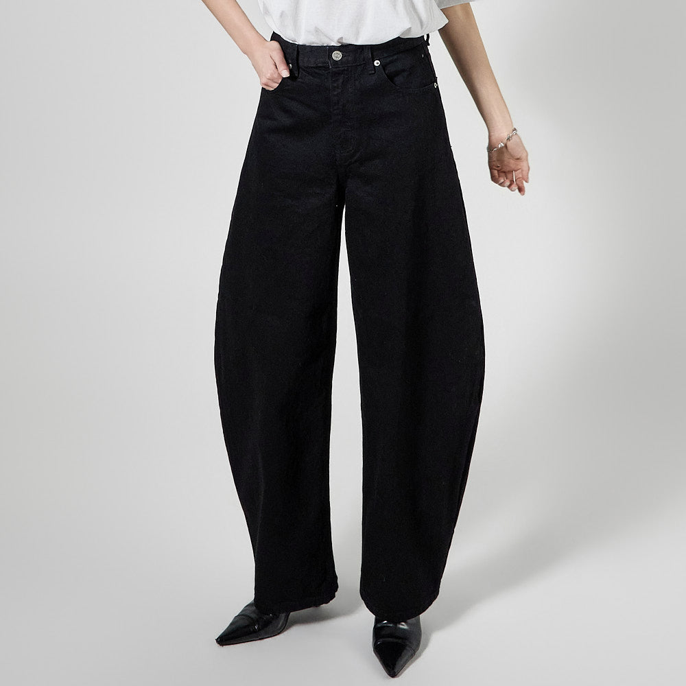 PJ627 Round Curved Jeans