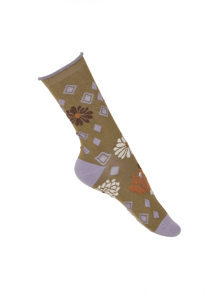 RE-342 Flower Embroidered Socks