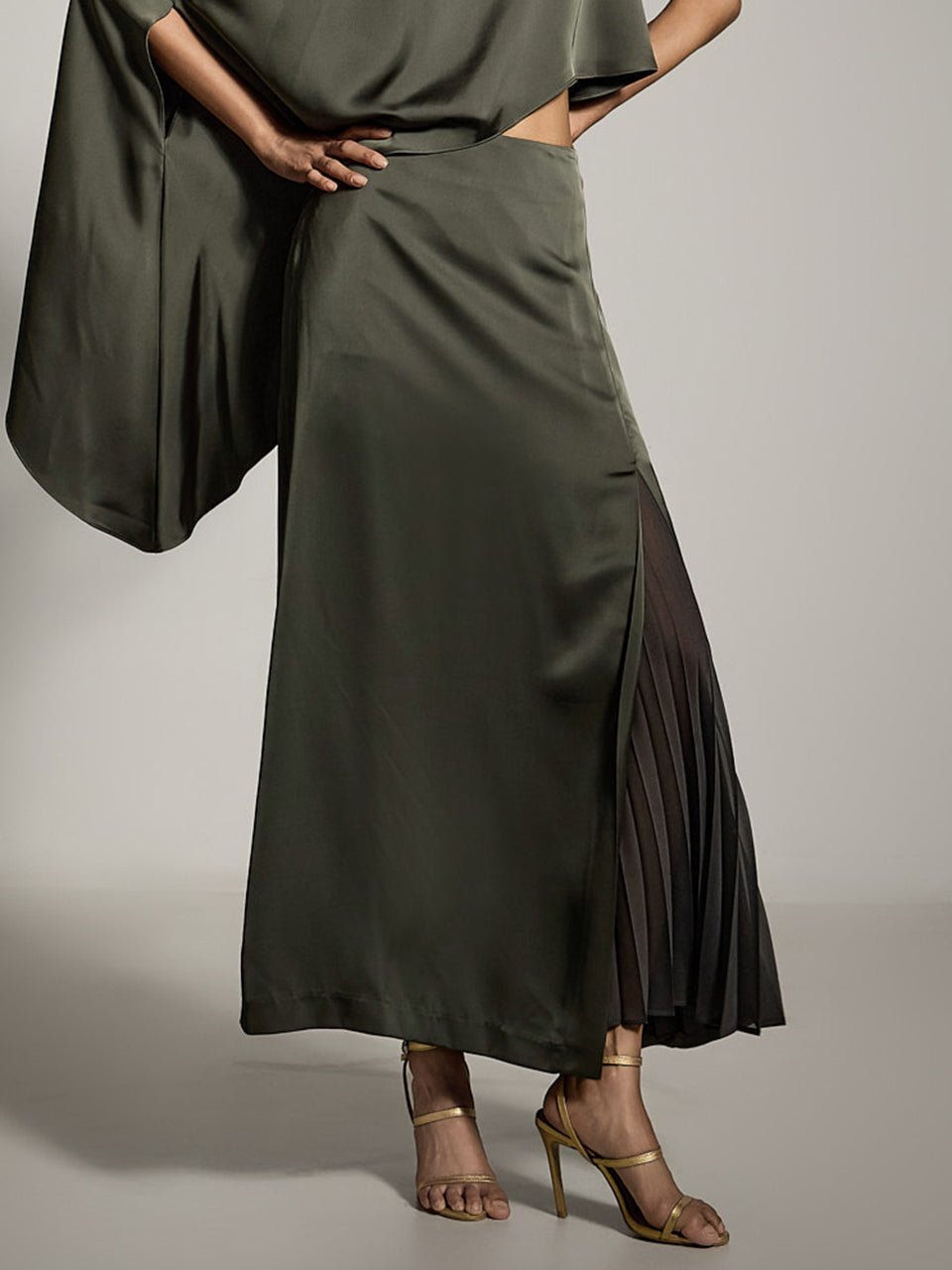 SK9274 レイヤードプリーツスカート