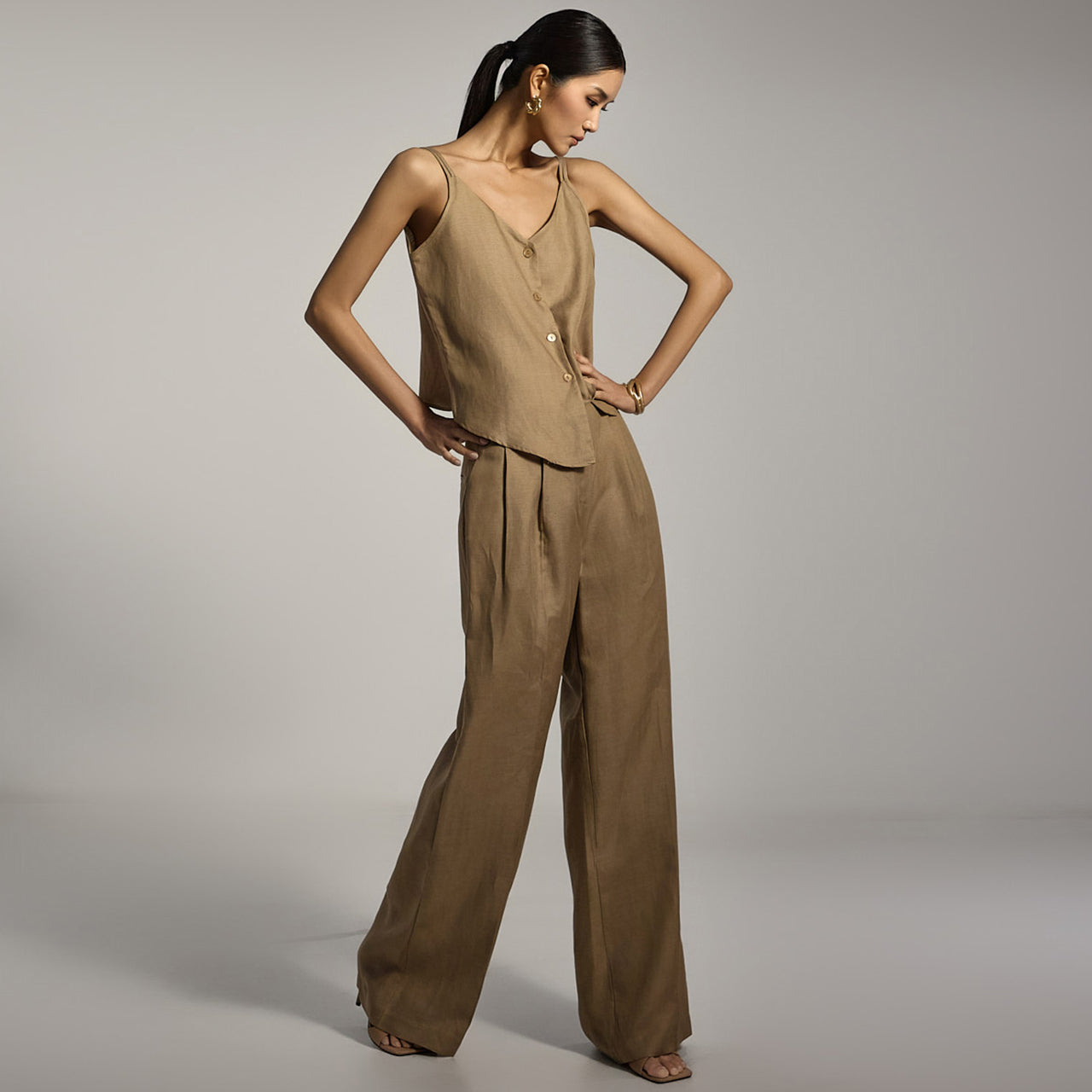 TP1856 Sleeveless Top and Slacks Set