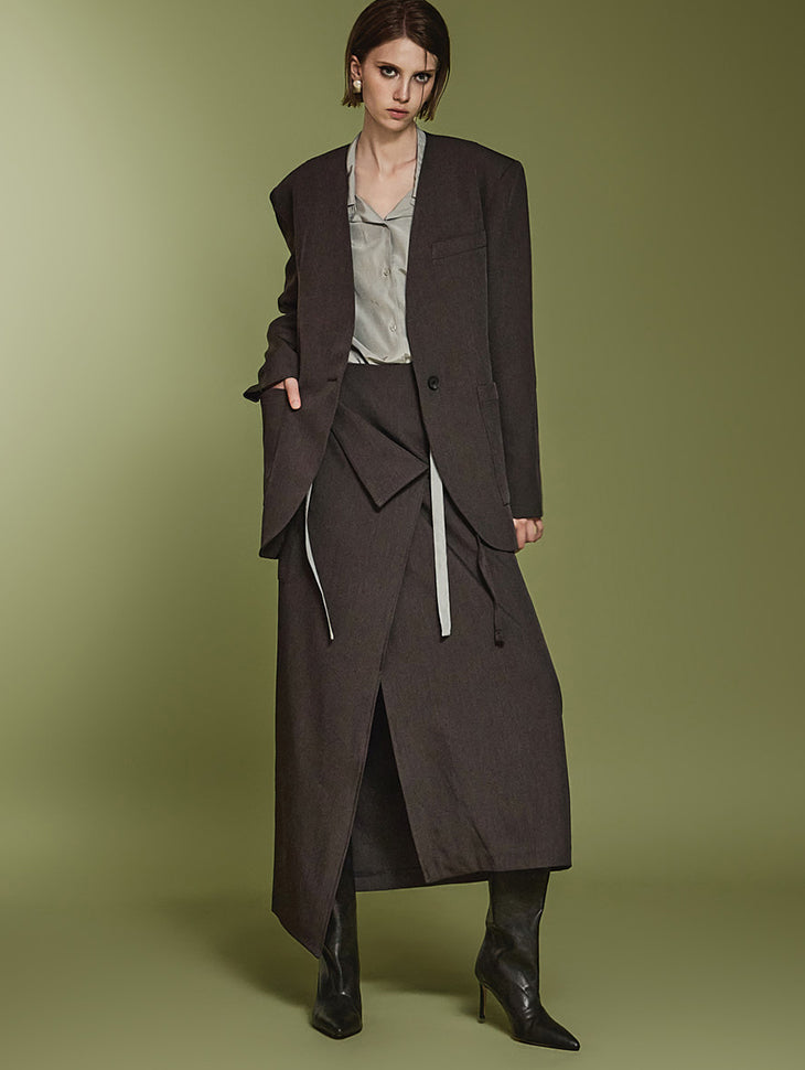 TP1943 ストラップ付きジャケットとスカートセット