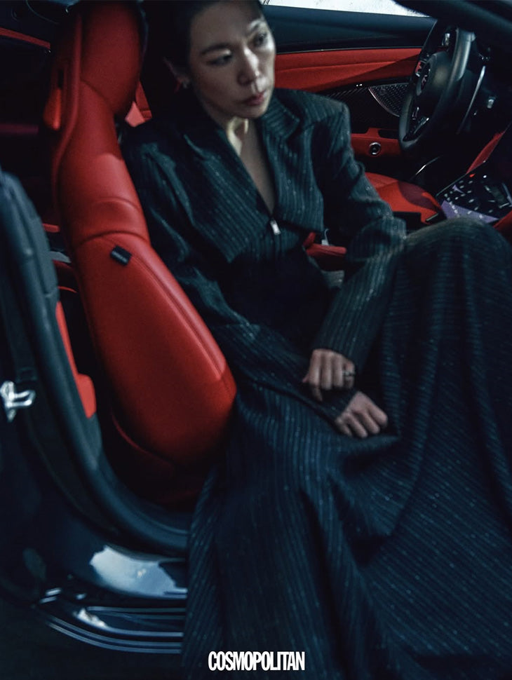 DINT CELEB<br><br> YEOM HYERAN <br><br> KSH42O2JK051 & KSH42O2SK007 <br><br> KSH42O2TP020