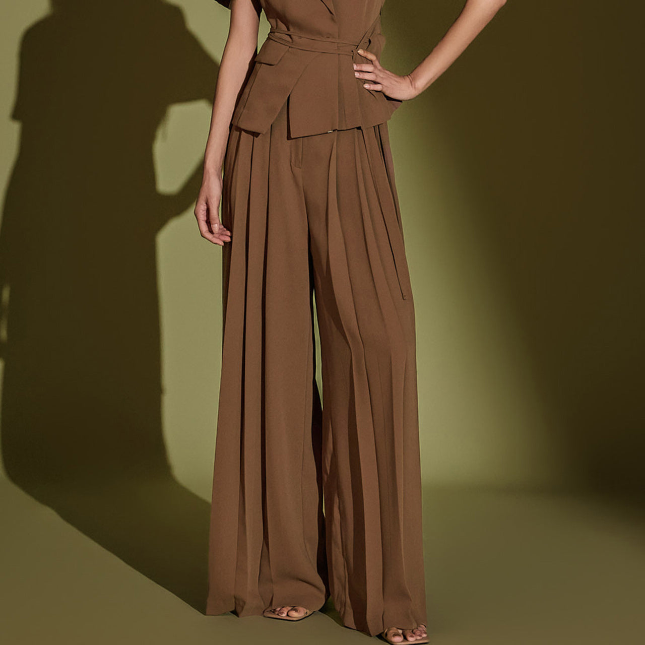 P3140 Pleated Slacks