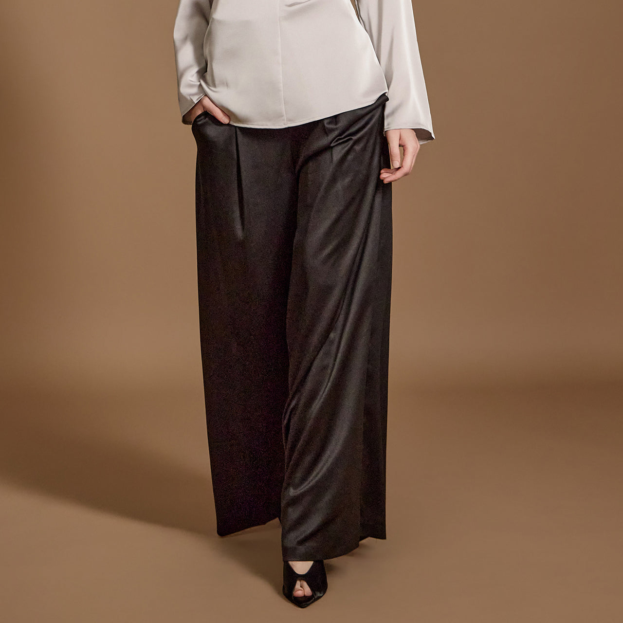 P3272 Satin Wide Slacks