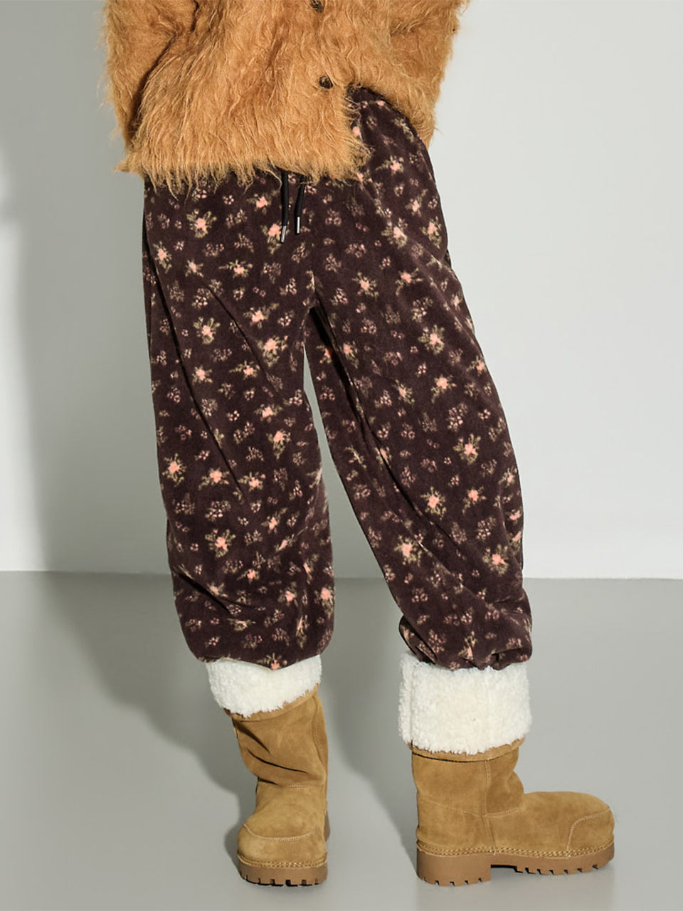 P3730 Flower Fleece Pants