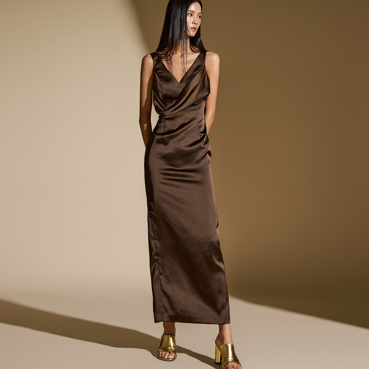 D9500 V-Neck Slim Satin Dress