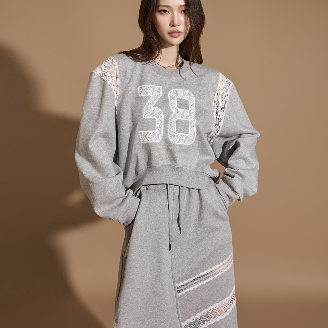 E3524 Lace Sweatshirt