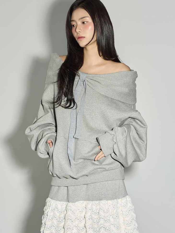 E4100 Off-Shoulder Hoodie Top