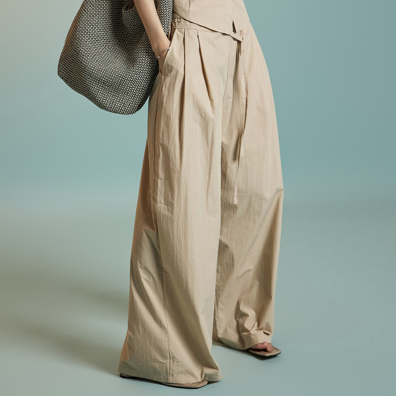 P3590 ストリングパンツ