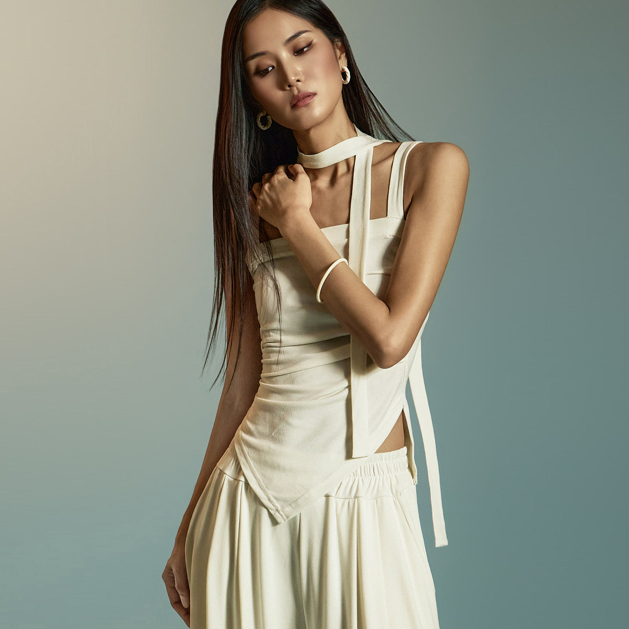 E3904 无袖吊带上衣