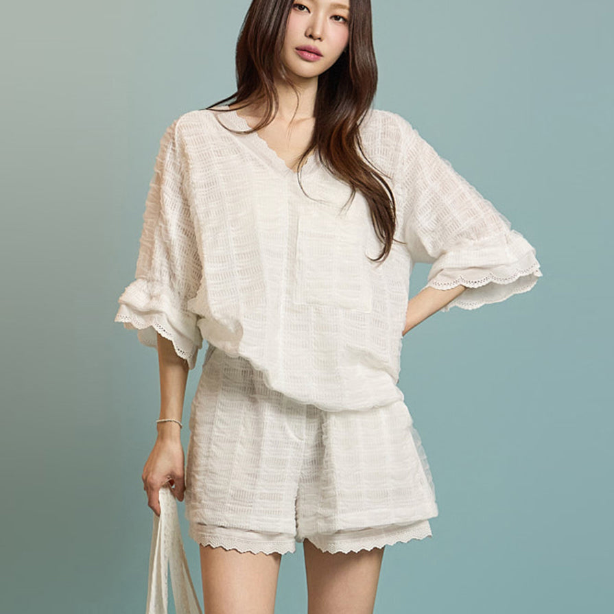 B3079 レースブラウス