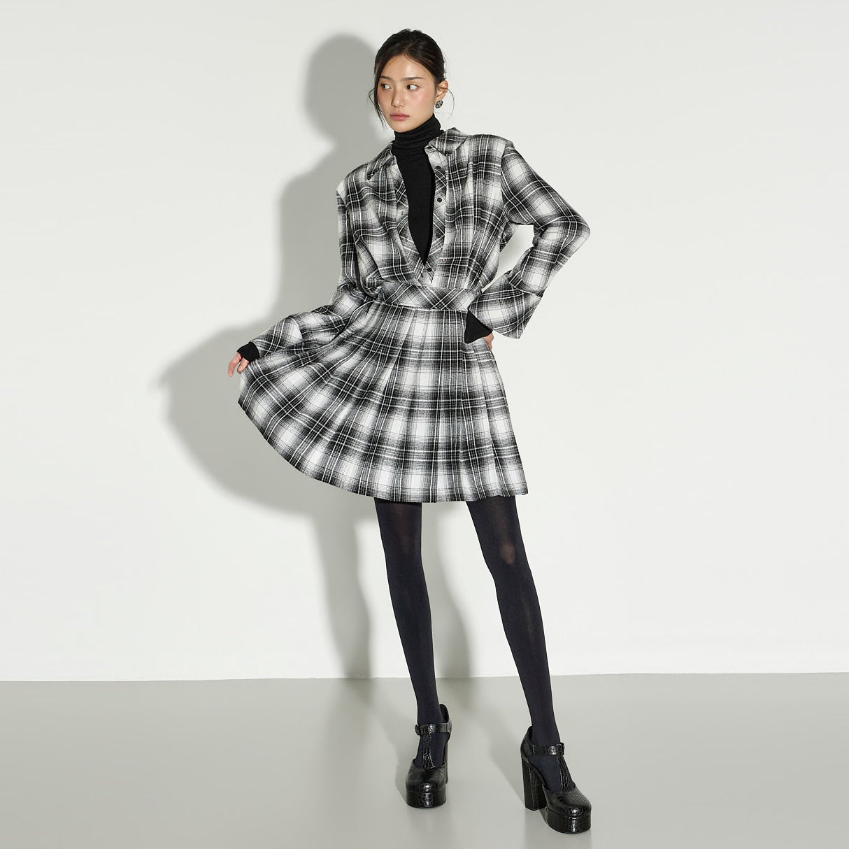 D5441 Check Pleated Dress