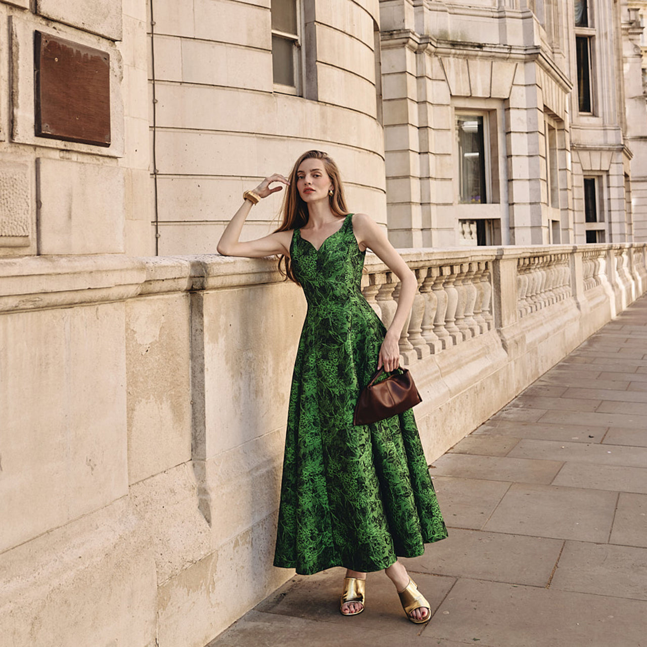 D9532 フラワージャカードドレス