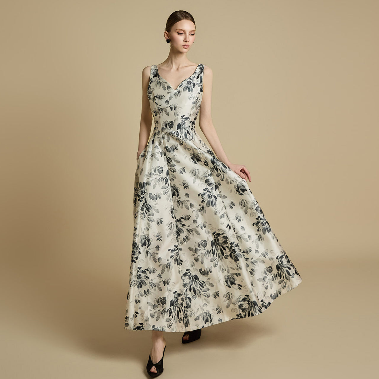 D9538 花柄ドレス