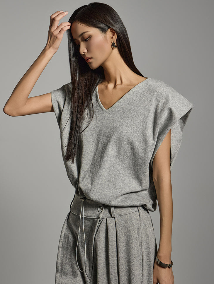 E3780 Vネックノースリーブトップス