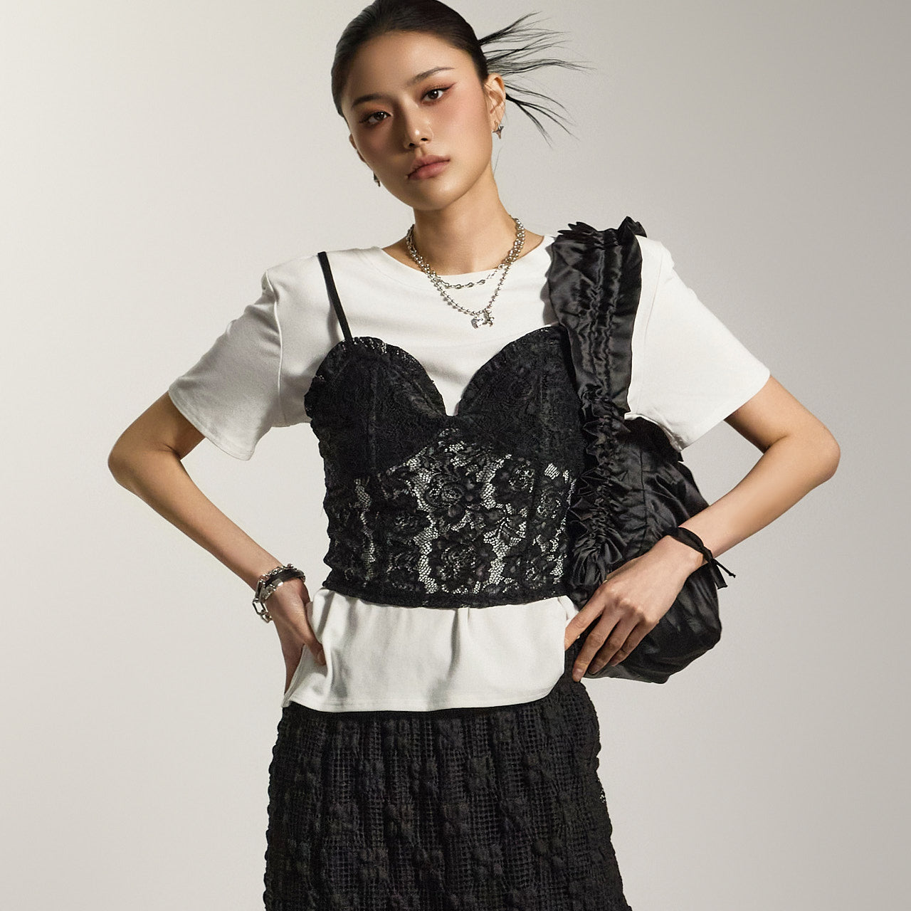 E3799 紧身胸衣 T 恤