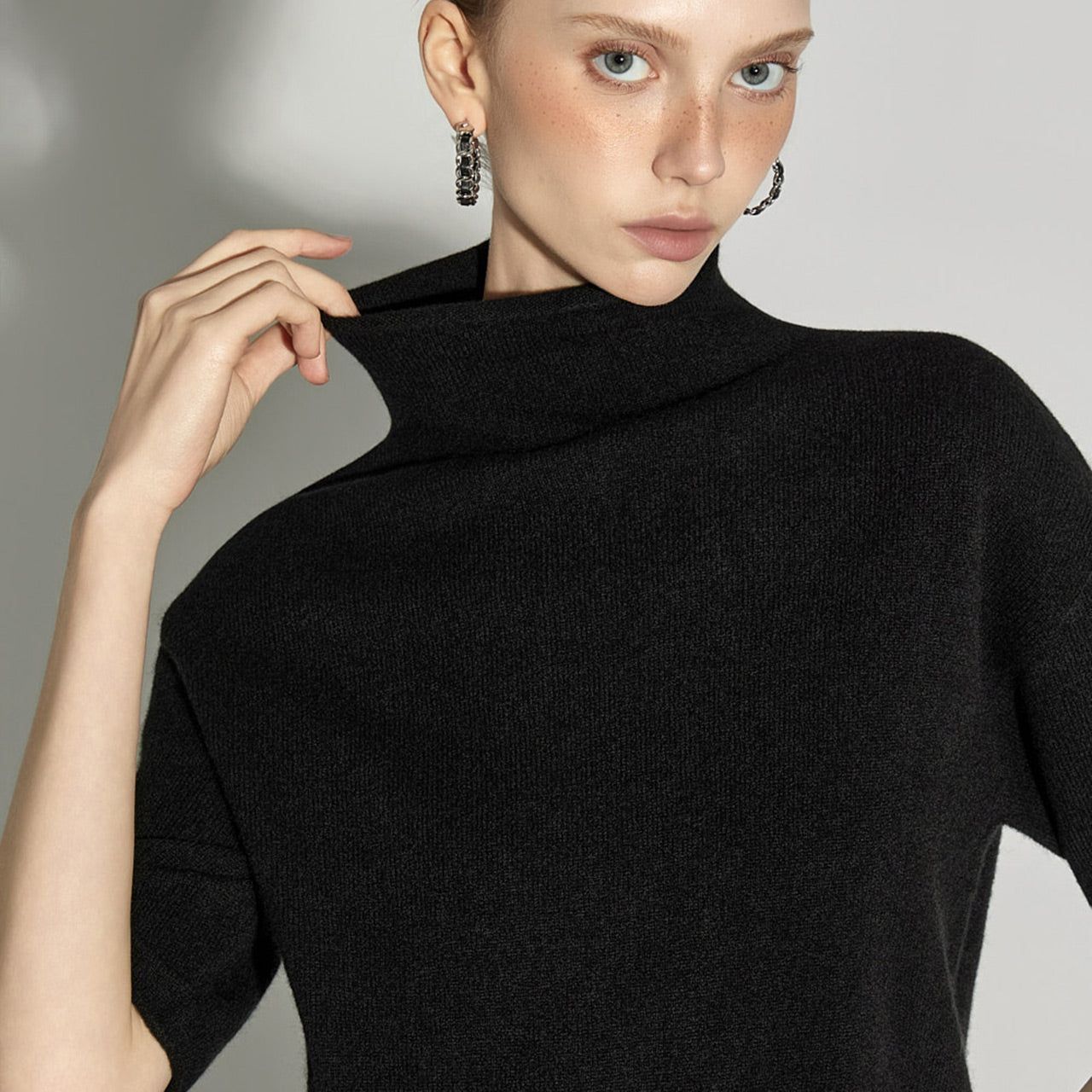 E4009 Turtleneck Top