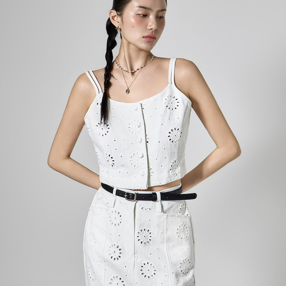 E4123 Eyelet Sleeveless Top