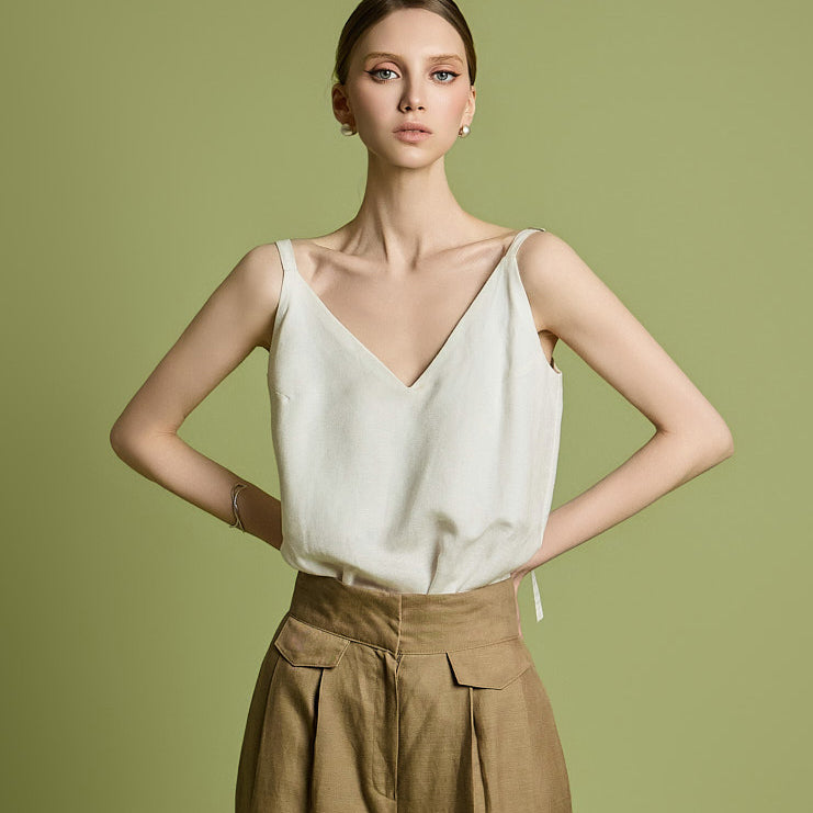 E9032 V-neck Sleeveless top